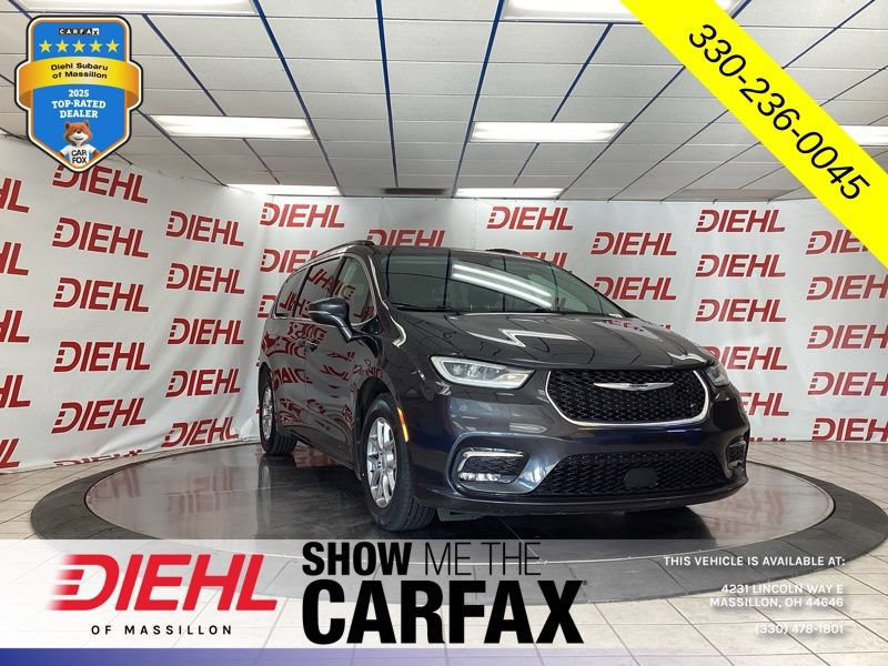 Used 2021 Chrysler Pacifica Touring w/ Cold Weather Group FWD image 1