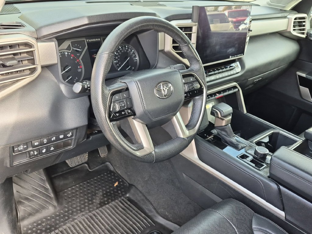 Used 2022 Toyota Tundra Limited w/ Power Package AWD/4WD image 10