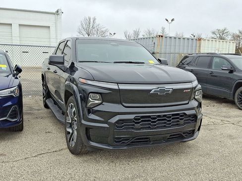 Certified 2024 Chevrolet Silverado EV RST image 5