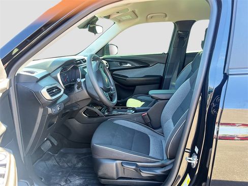 Used 2023 Chevrolet TrailBlazer LS image 20
