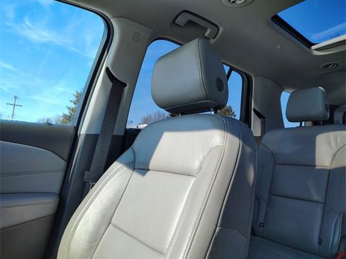 Used 2018 Chevrolet Traverse LT image 29