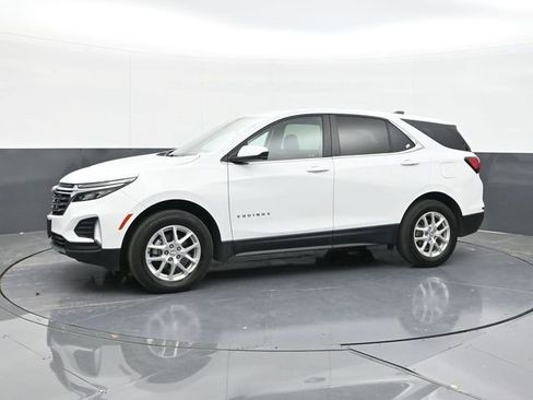Used 2024 Chevrolet Equinox LT image 6