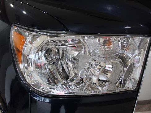 Used 2012 Toyota Tundra 2WD CrewMax w/ SR5 Pkg image 10