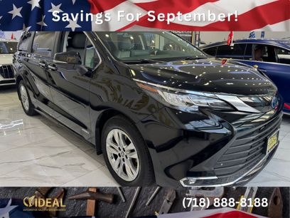 Used 2021 Toyota Sienna Limited