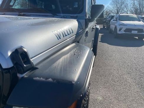 Used 2023 Jeep Wrangler Unlimited image 6