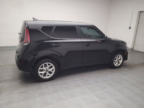 Used 2023 Kia Soul LX w/ LX Technology Package FWD image 10