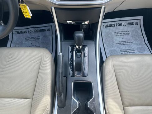 Used 2015 Honda Accord LX image 32