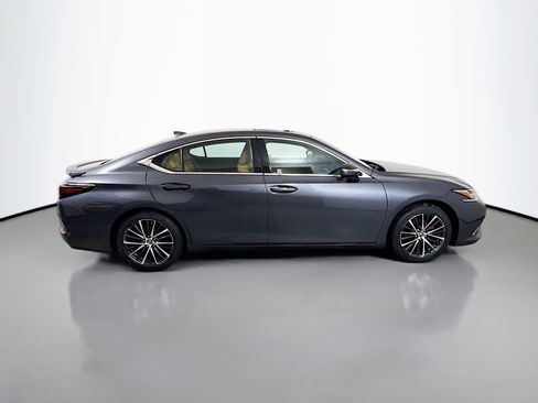 Certified 2023 Lexus ES 350 Luxury w/ Accessory Package (Z2) image 8