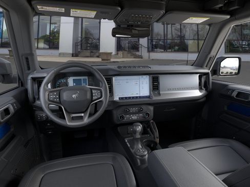 New 2025 Ford Bronco Badlands AWD/4WD image 9