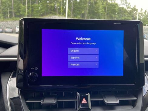 Used 2025 Toyota Corolla LE FWD image 18