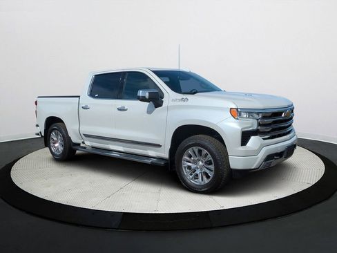 Used 2022 Chevrolet Silverado 1500 High Country image 2