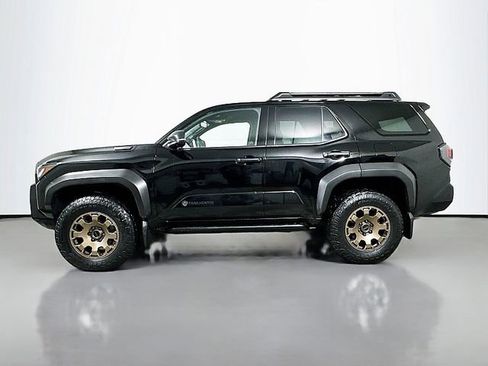 Used 2025 Toyota 4Runner Trailhunter AWD/4WD image 4