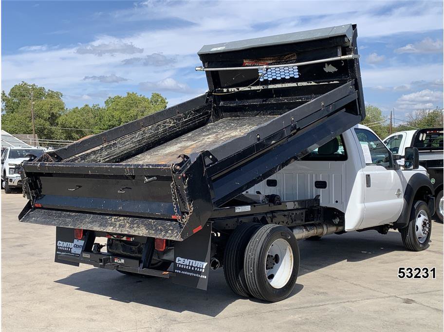 Used 2016 Ford F550 2WD Regular Cab Super Duty image 2
