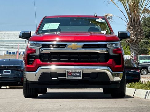 Used 2024 Chevrolet Silverado 1500 LT RWD image 9