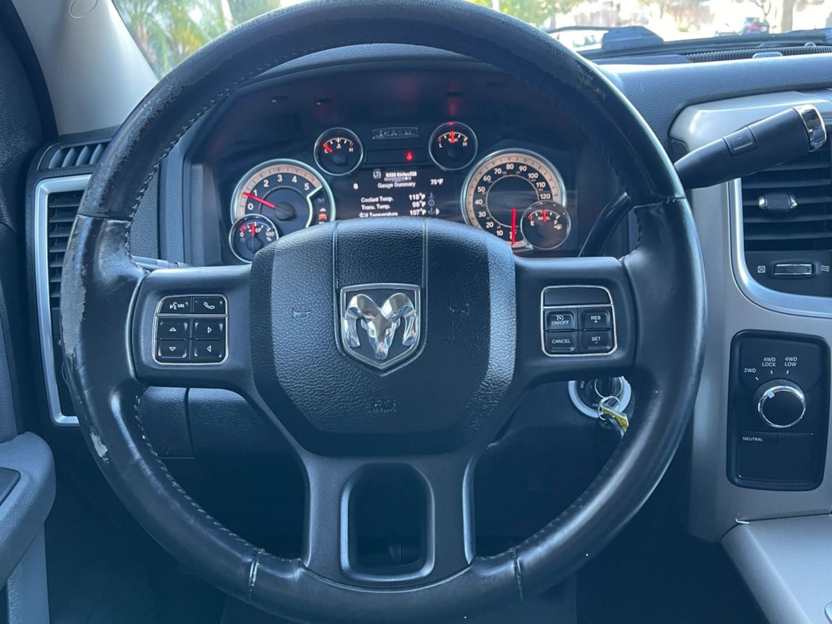 Used 2014 RAM 2500 SLT w/ Luxury Group AWD/4WD image 36