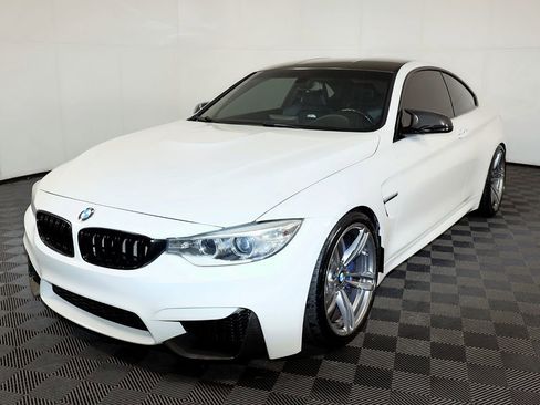 Used 2015 BMW M4 Coupe image 3