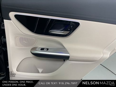 Used 2024 Mercedes-Benz GLC 300 4MATIC image 41