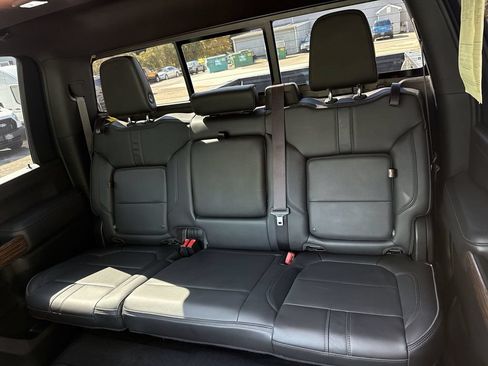 Used 2020 Chevrolet Silverado 3500 High Country w/ Z71 Off-Road Package AWD/4WD image 23