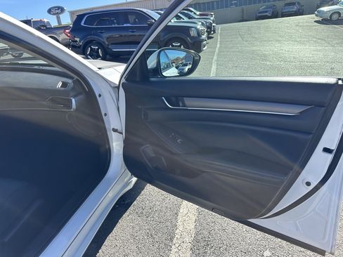 Used 2021 Honda Accord LX image 15