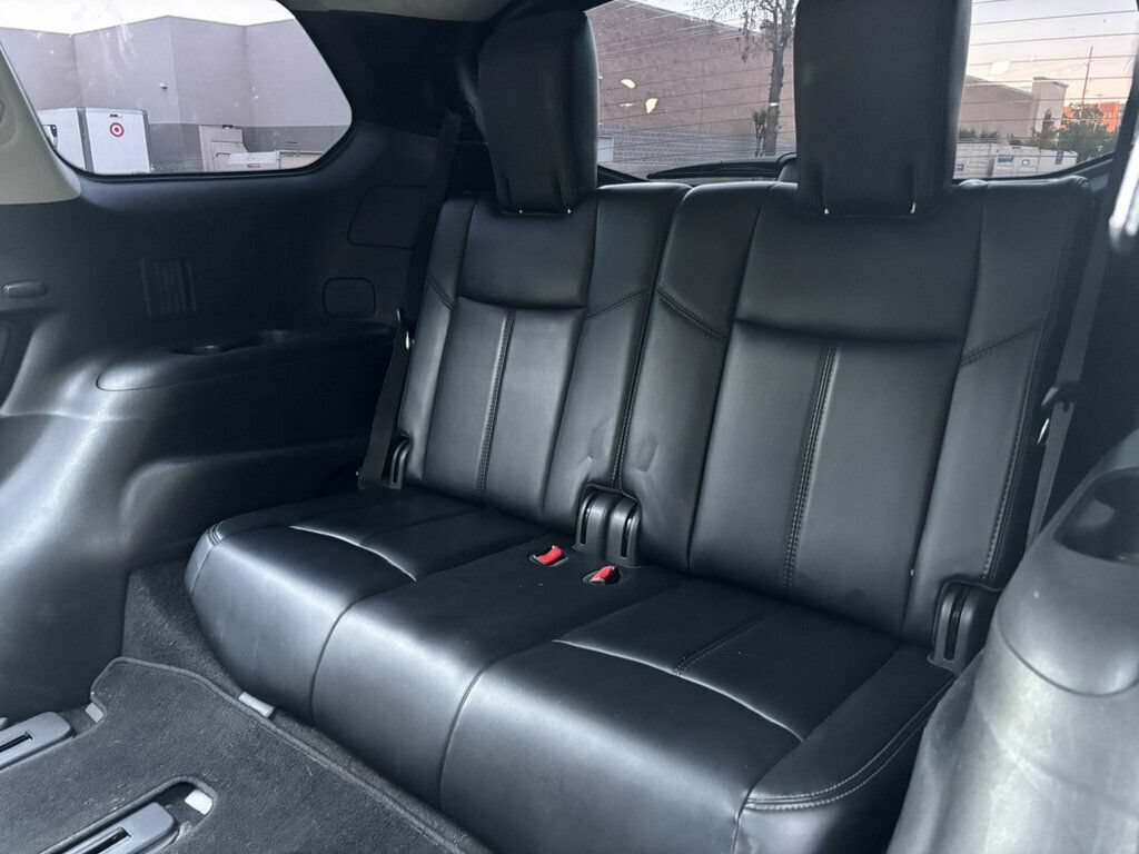 Used 2018 Nissan Pathfinder SL FWD image 23