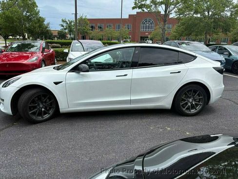Used 2022 Tesla Model 3 Long Range AWD/4WD image 7