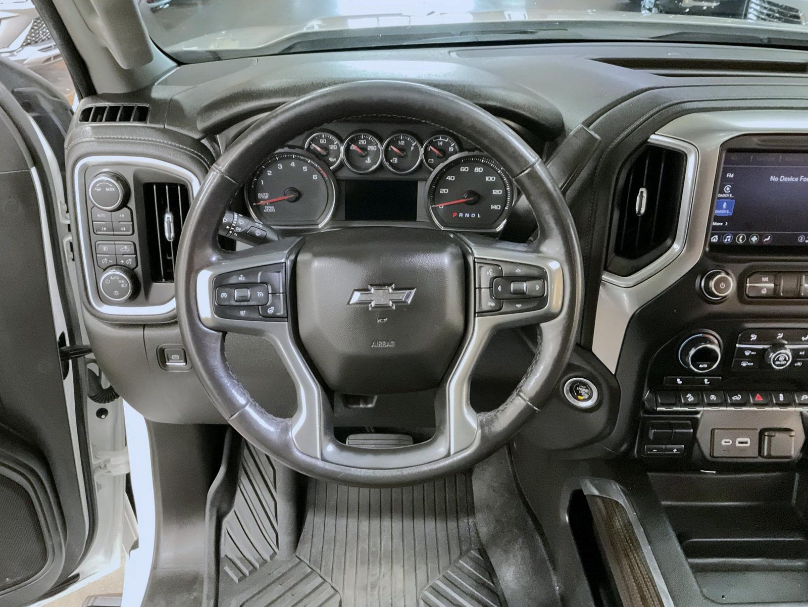 Certified 2021 Chevrolet Silverado 1500 LT Trail Boss w/ Convenience Package II AWD/4WD image 11