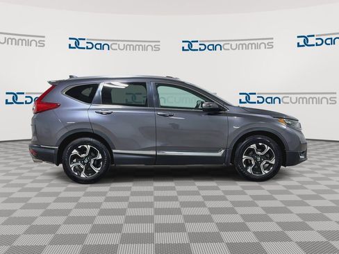 Used 2017 Honda CR-V Touring image 9