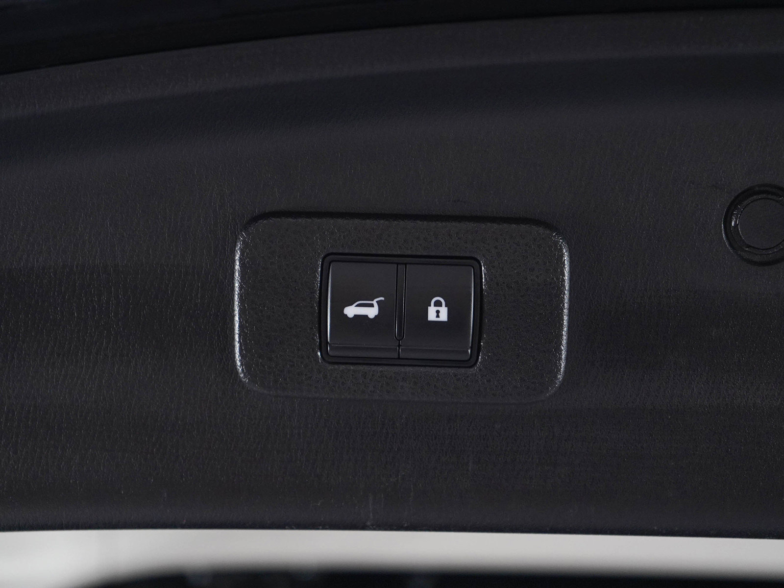 Used 2022 Nissan Armada SL AWD/4WD image 17