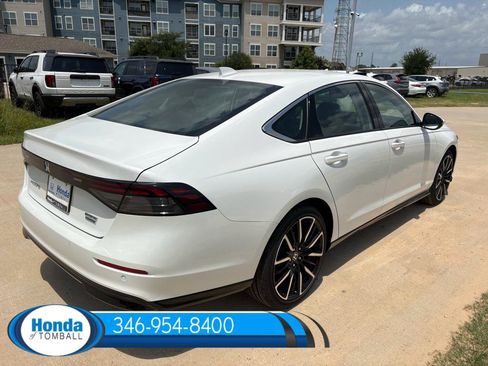New 2026 Honda Accord Hybrid Touring image 6