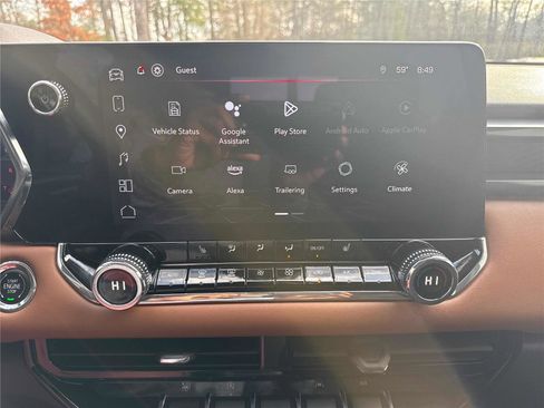 Used 2024 GMC Canyon AT4 w/ Technology Package image 19