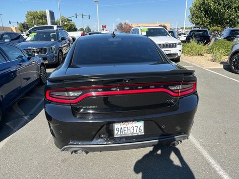 Used 2022 Dodge Charger R/T w/ Blacktop Package RWD image 3