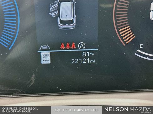 Used 2025 Hyundai Tucson SEL AWD/4WD image 14