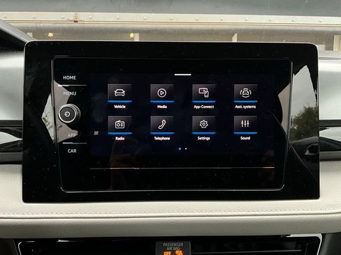 Used 2025 Volkswagen Taos S image 28