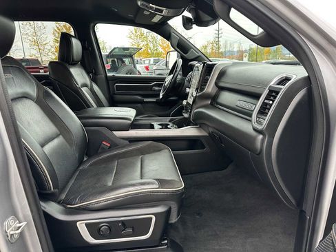 Used 2022 RAM 1500 Laramie w/ Sport Appearance Package image 10