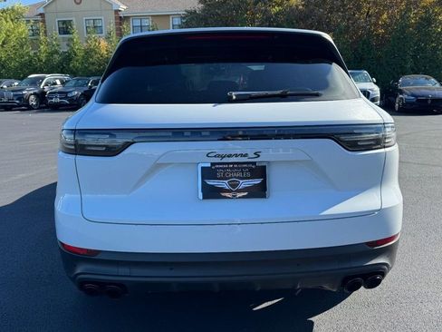 Used 2023 Porsche Cayenne S Platinum image 4