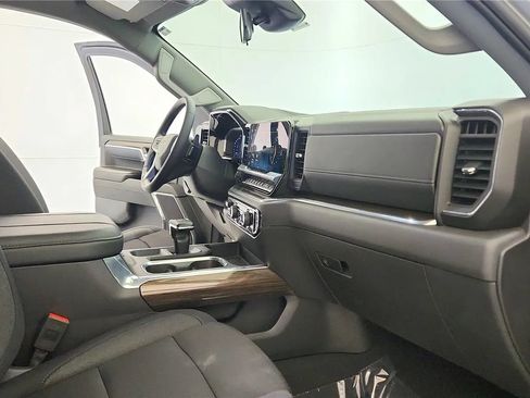 Used 2024 Chevrolet Silverado 1500 LT Trail Boss AWD/4WD image 39