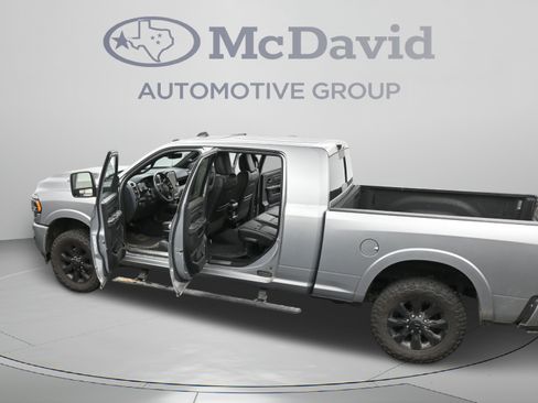 Used 2023 RAM 2500 Limited AWD/4WD image 47