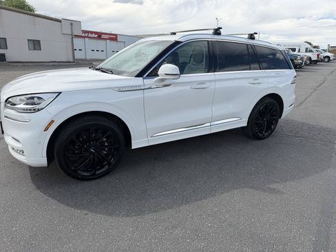Used 2021 Lincoln Aviator Reserve w/ Equipment Group 210A AWD/4WD image 1