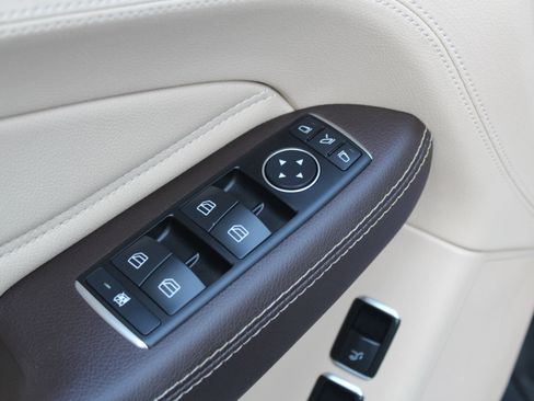 Used 2017 Mercedes-Benz GLS 450 4MATIC image 24