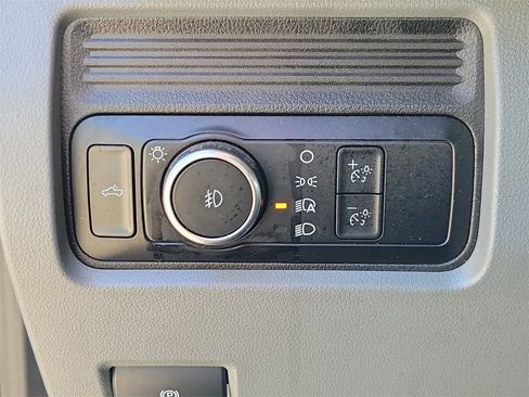 Used 2023 Ford F250 XLT image 30