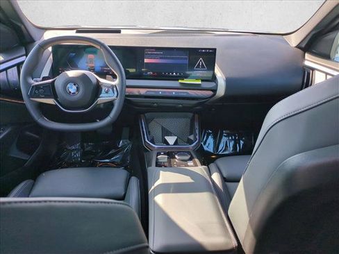 Certified 2025 BMW X3 xDrive30i w/ Premium Package AWD/4WD image 18