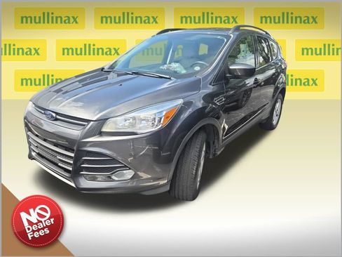 Used 2016 Ford Escape SE w/ SE Leather Comfort Package AWD/4WD image 1