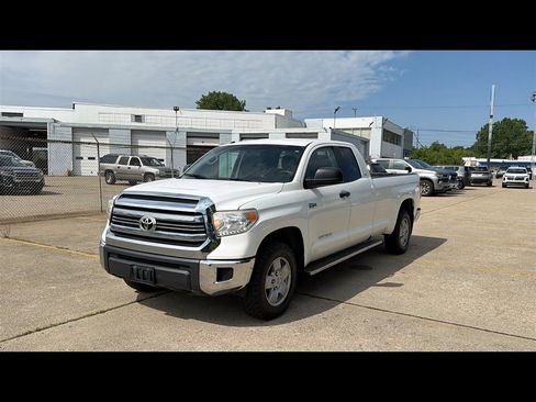 Used 2016 Toyota Tundra SR AWD/4WD image 2