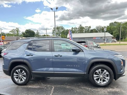 Used 2025 Chevrolet Equinox LT w/ Convenience Package II AWD/4WD image 9