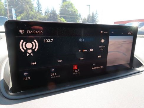 Used 2023 Acura MDX SH-AWD w/ Technology Package image 29