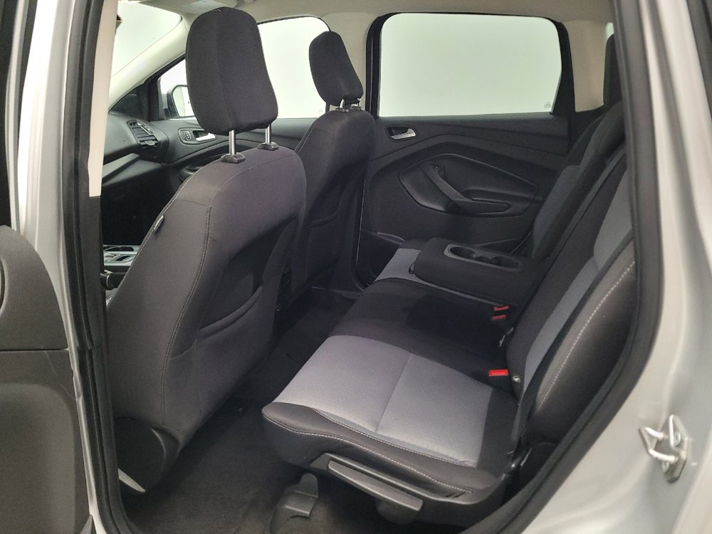 Used 2018 Ford Escape SE FWD image 18