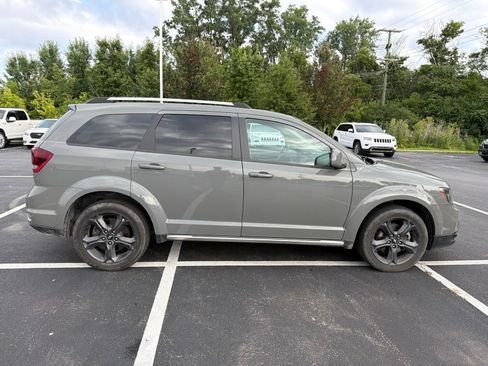 Used 2019 Dodge Journey Crossroad FWD image 7
