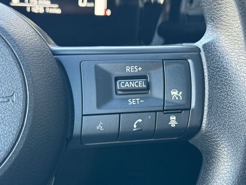 Used 2025 Nissan Kicks S image 31