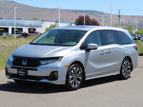 New 2026 Honda Odyssey Elite image 8