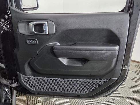 Used 2021 Jeep Wrangler Rubicon w/ Steel Bumper Group image 30